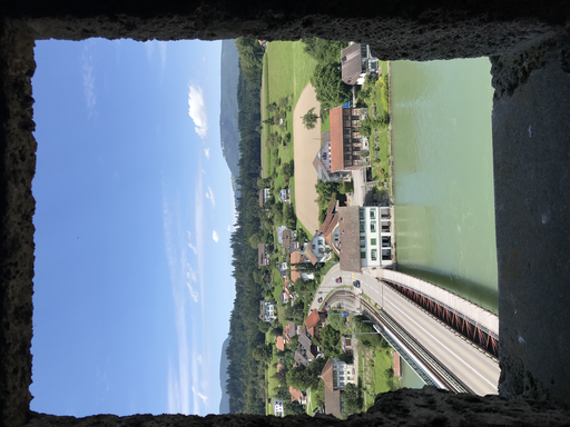 Aussicht zur Aare mit Brücke